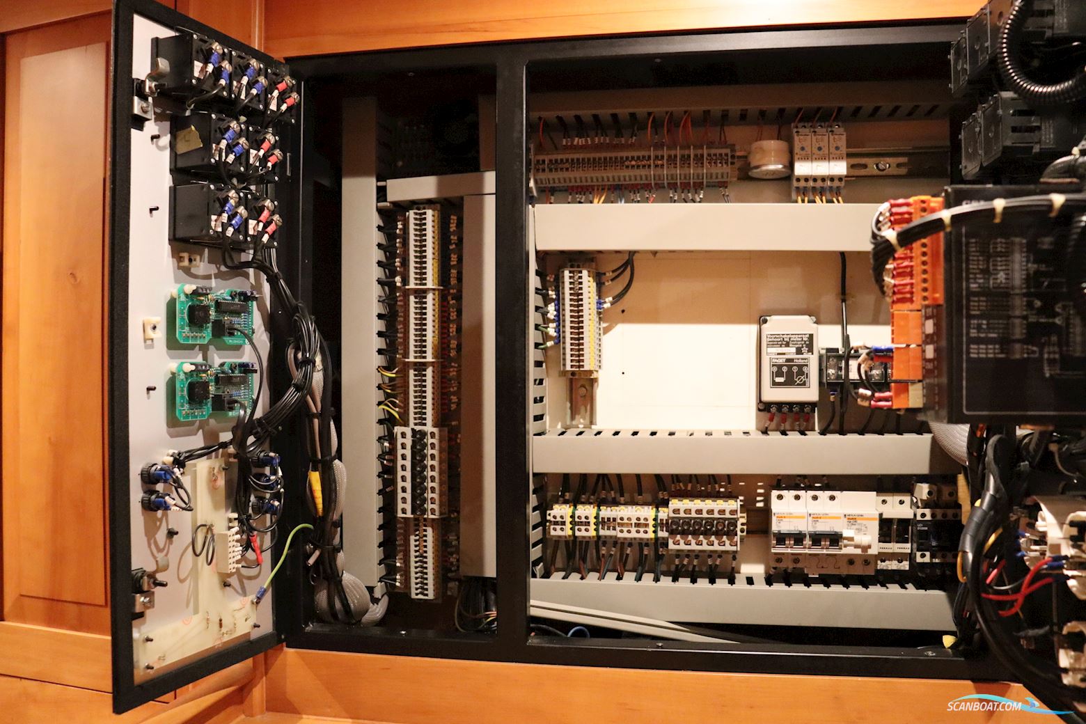 Schokker 18.60 Meter Hoek Design