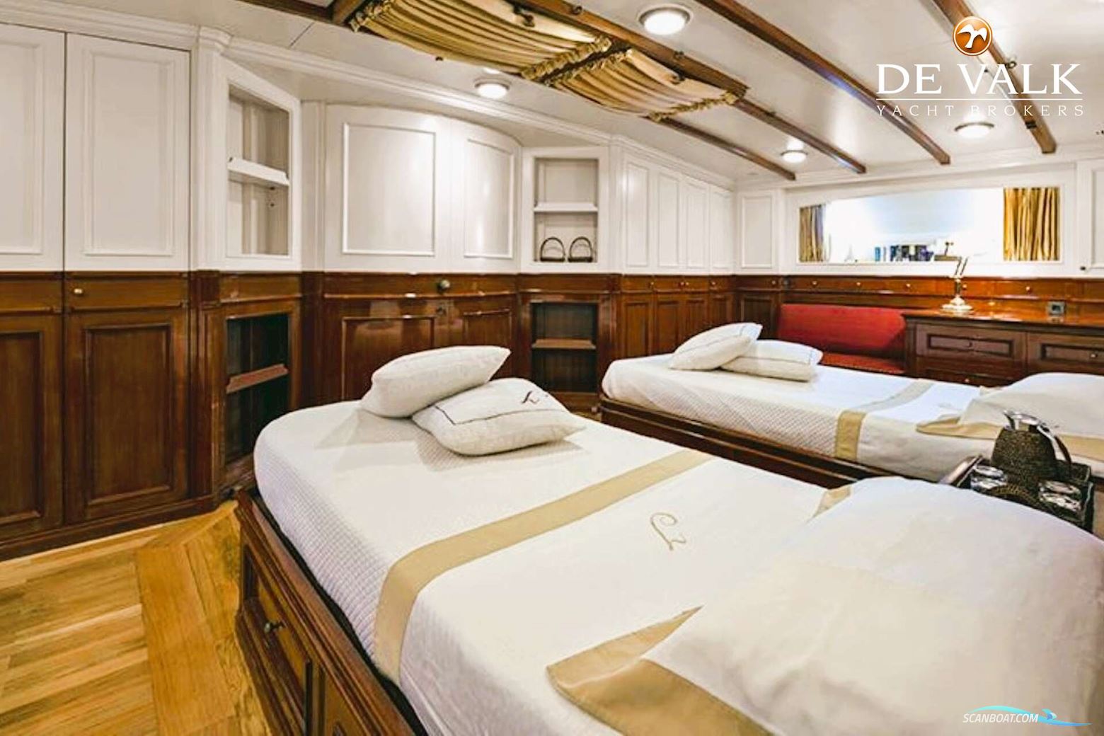 Schooner Classic Gaff