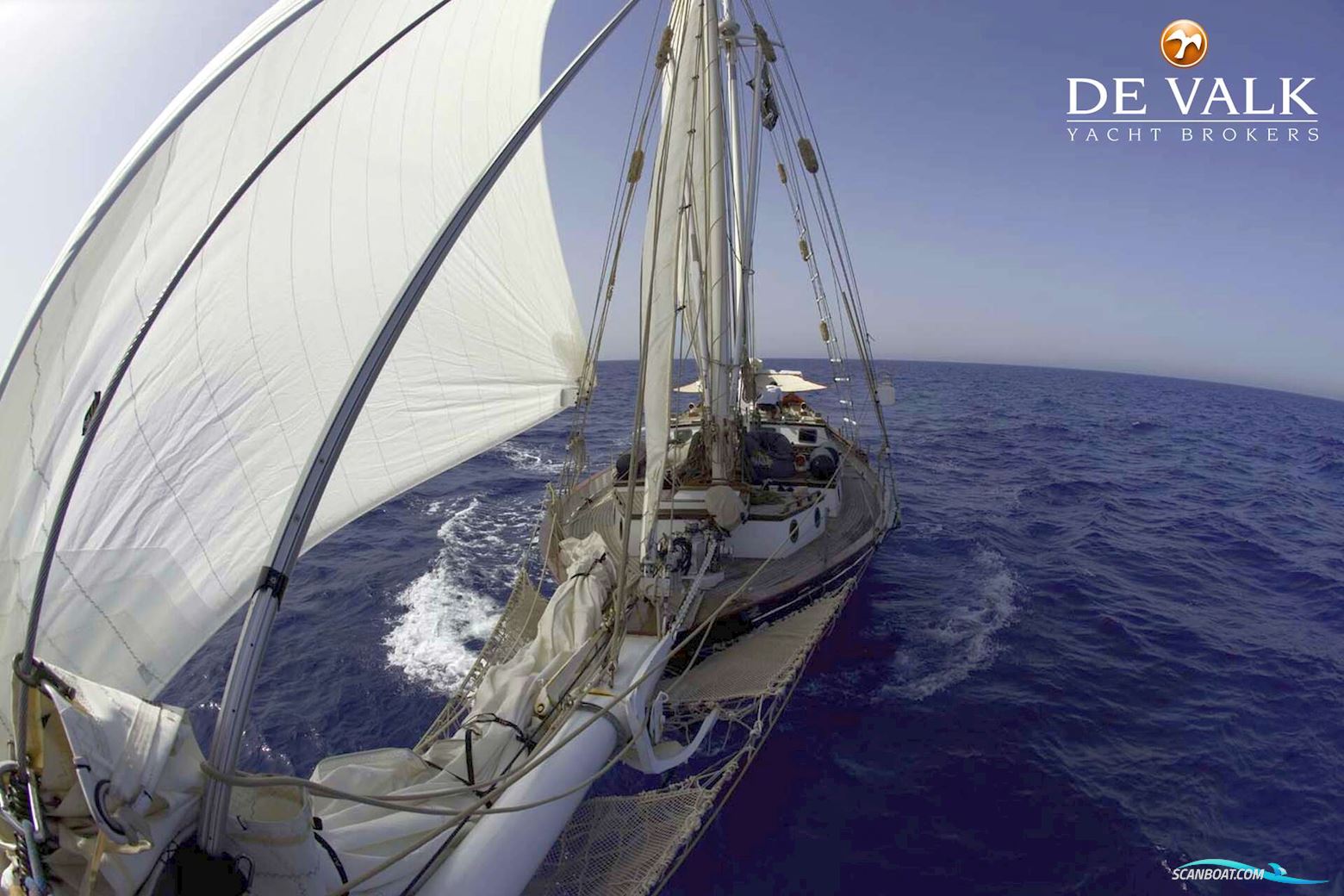 Schooner Sitting Bull 19.80