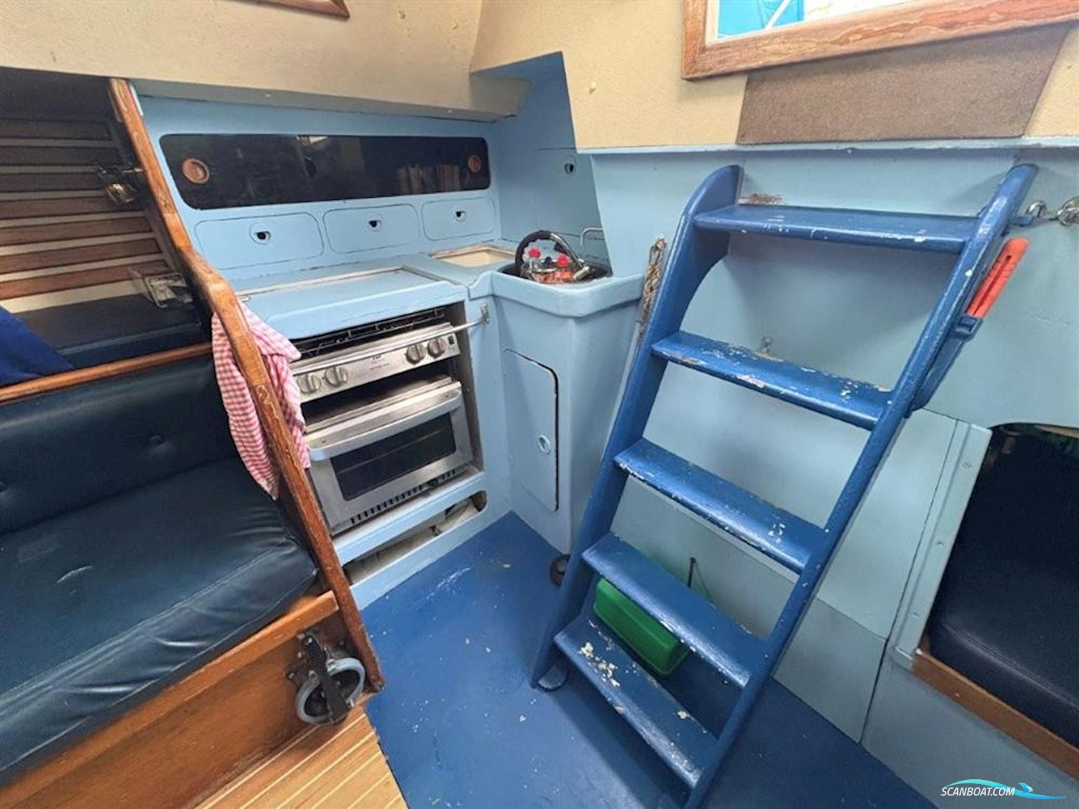 Sigma  33 Cruiser