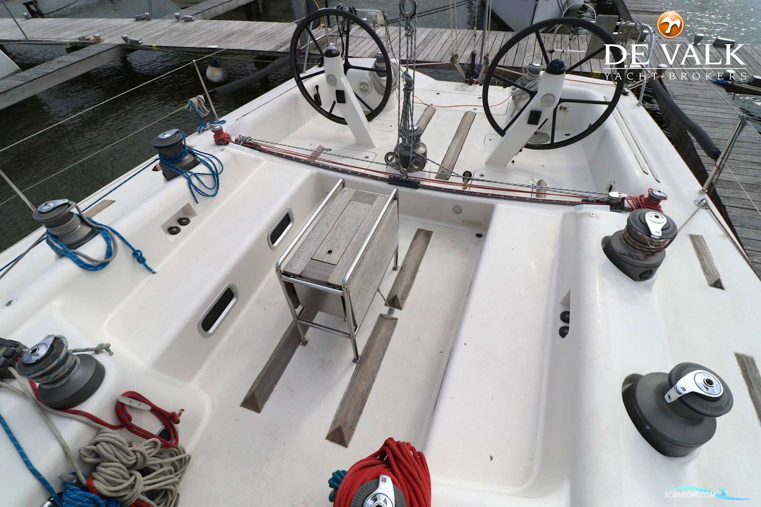 Simonis Voogd 63 with lift keel