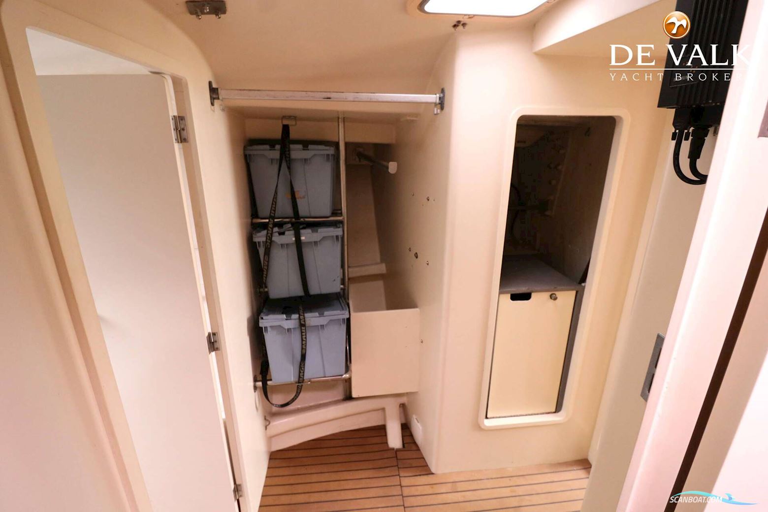 Simonis Voogd 63 with lift keel