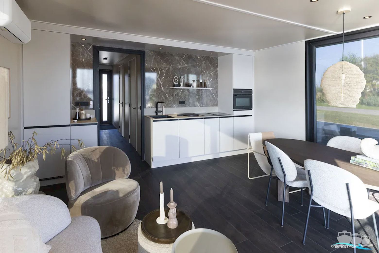 SL Houseboat Marina Den Oever, inclusief ligplaats