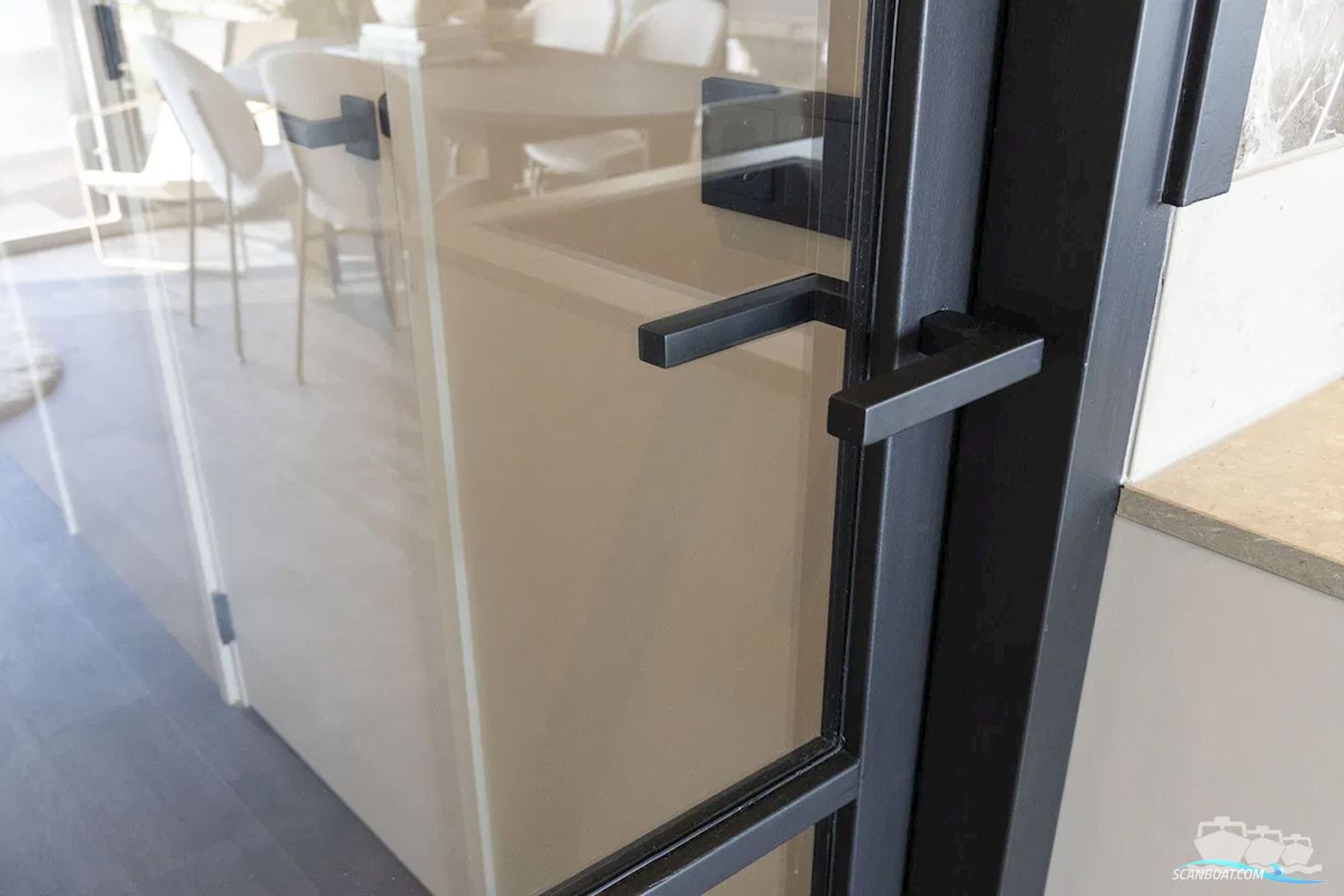 SL Houseboat Marina Den Oever, inclusief ligplaats