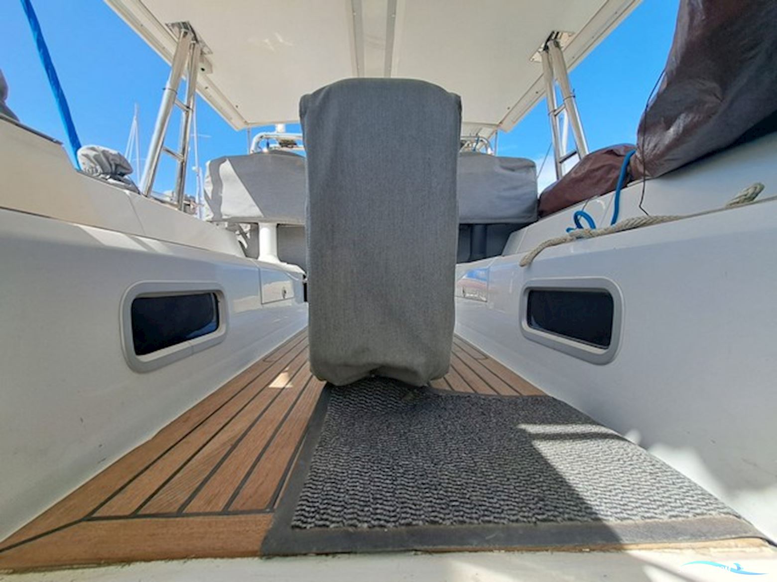 Sovereign 54