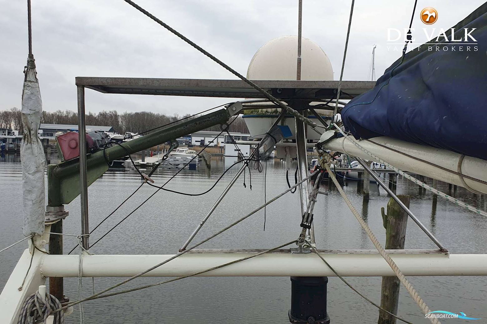 Stagsegel-Ketsch 28