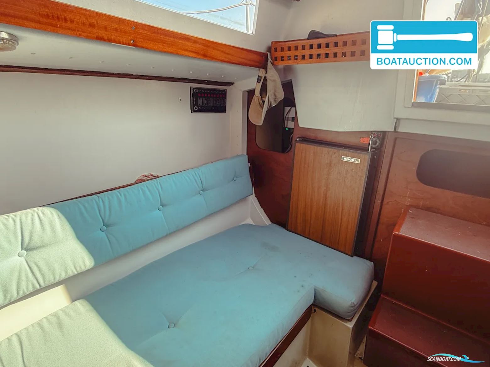 Standfast Loper 27