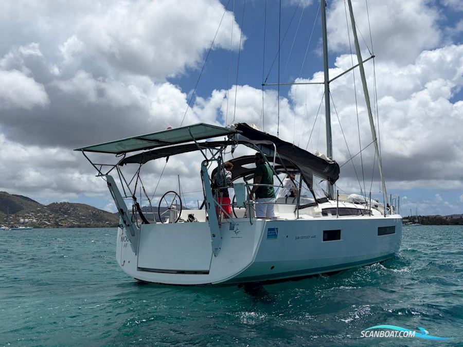 Sun Odyssey 440