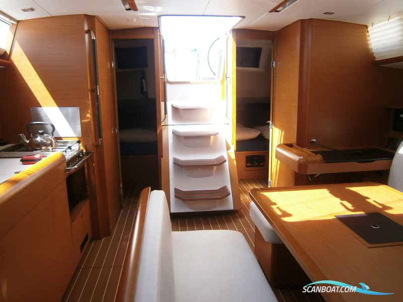 Sun Odyssey 469