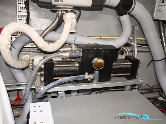 Suncoast 48