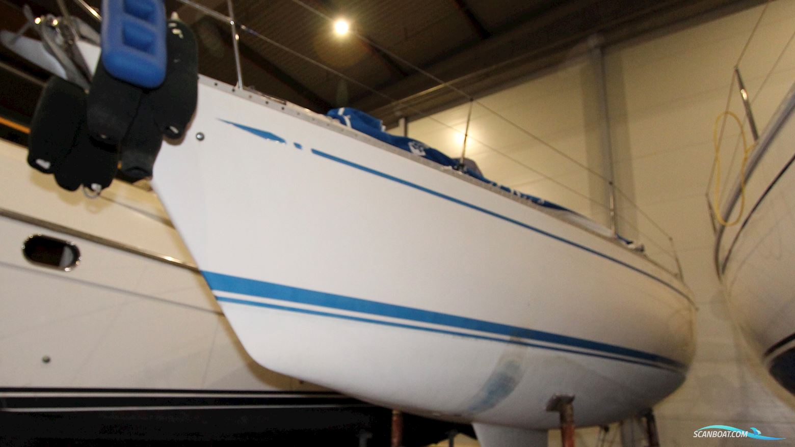 Swan 371