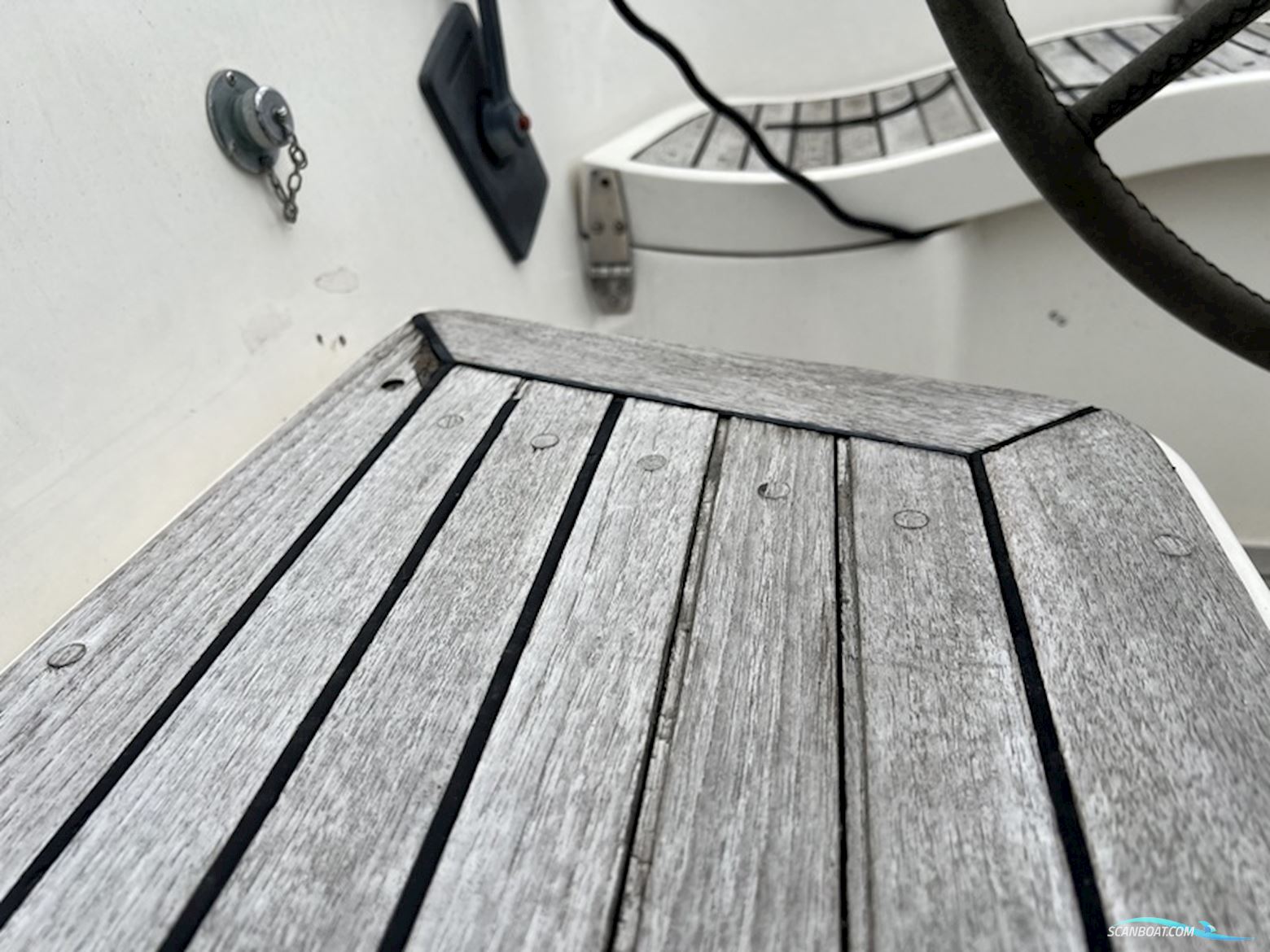 Swan 38