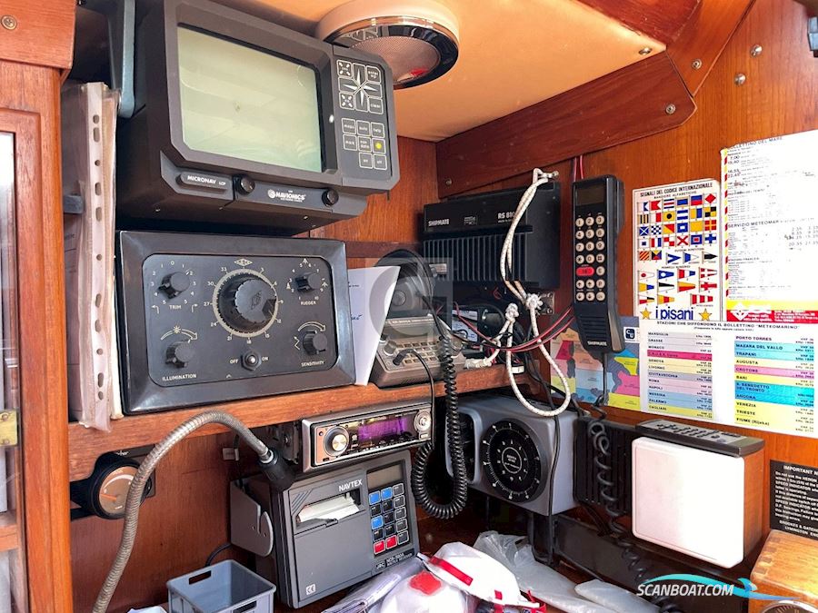 Swan 39