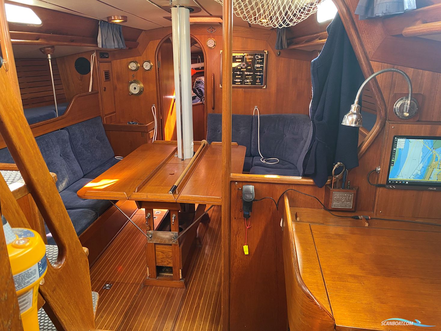 Swan 391