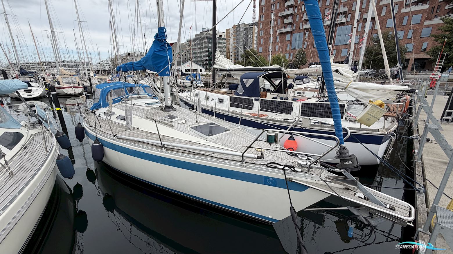 Sweden Yacht 340