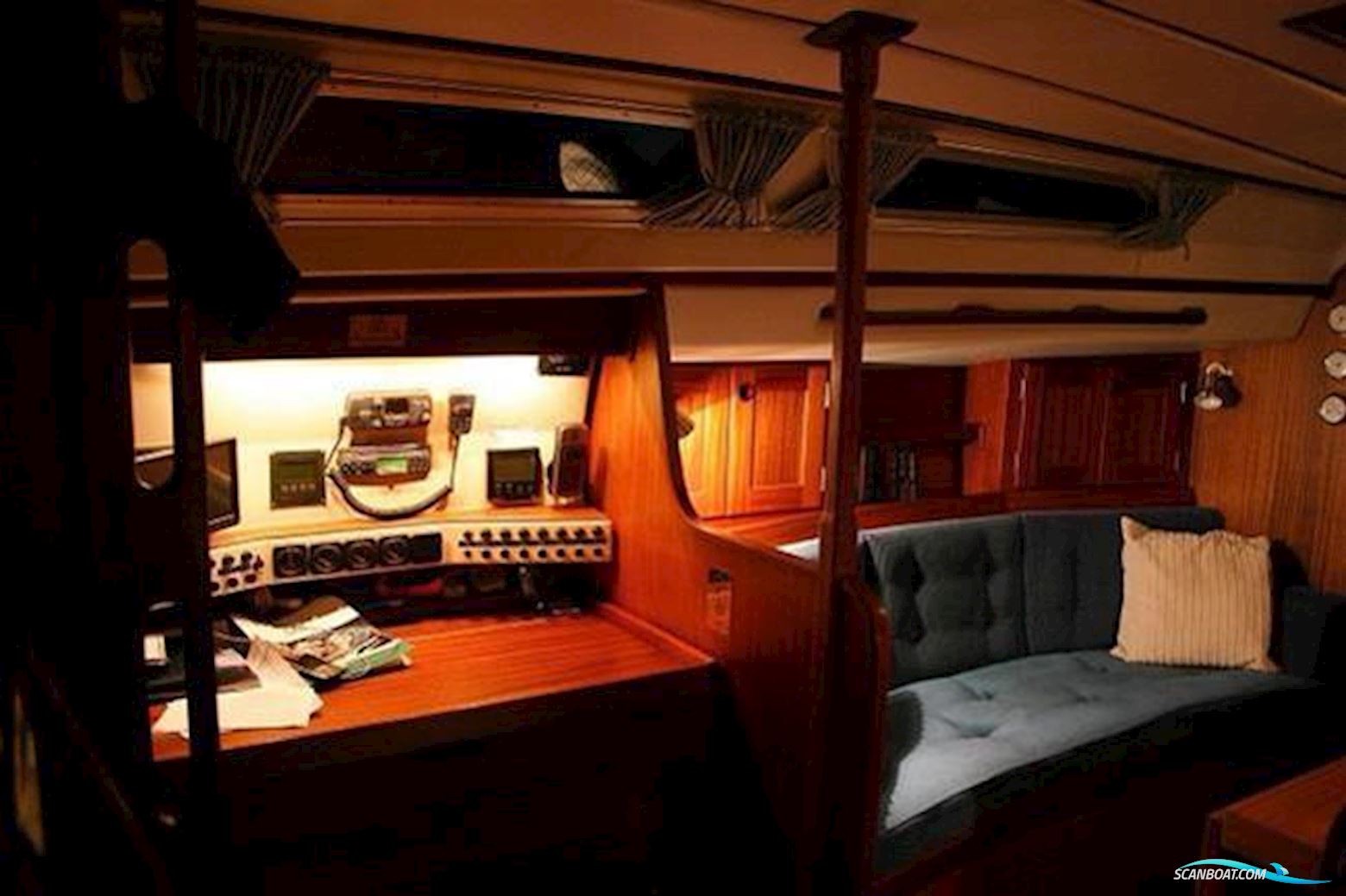 Sweden Yachts 340