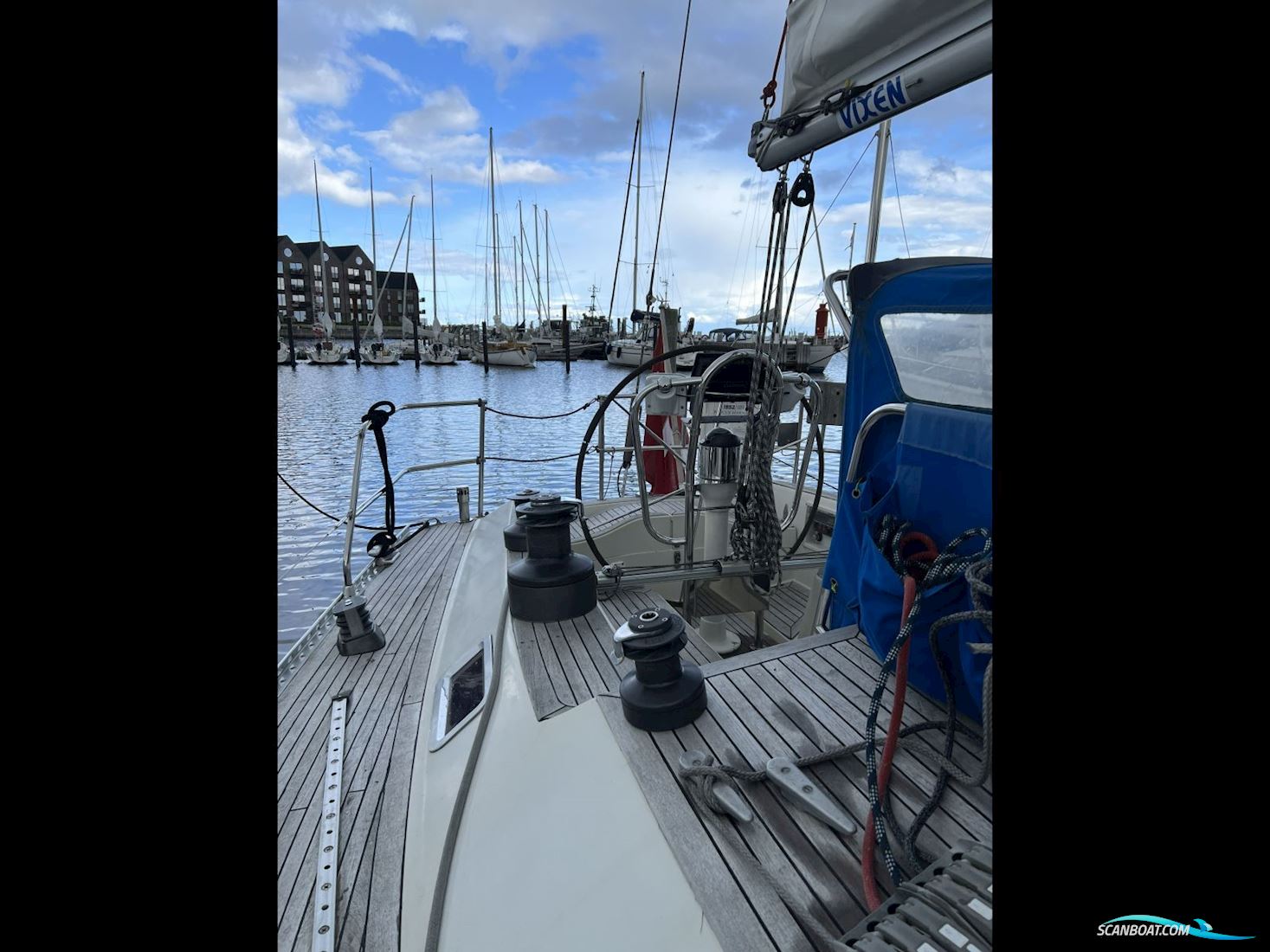 Sweden Yachts 38