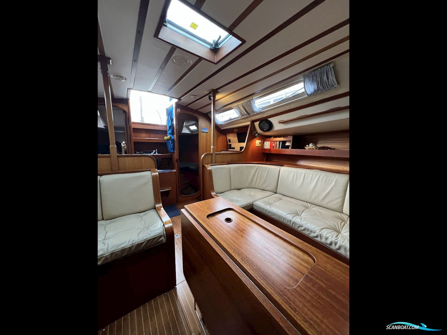 Sweden Yachts 38