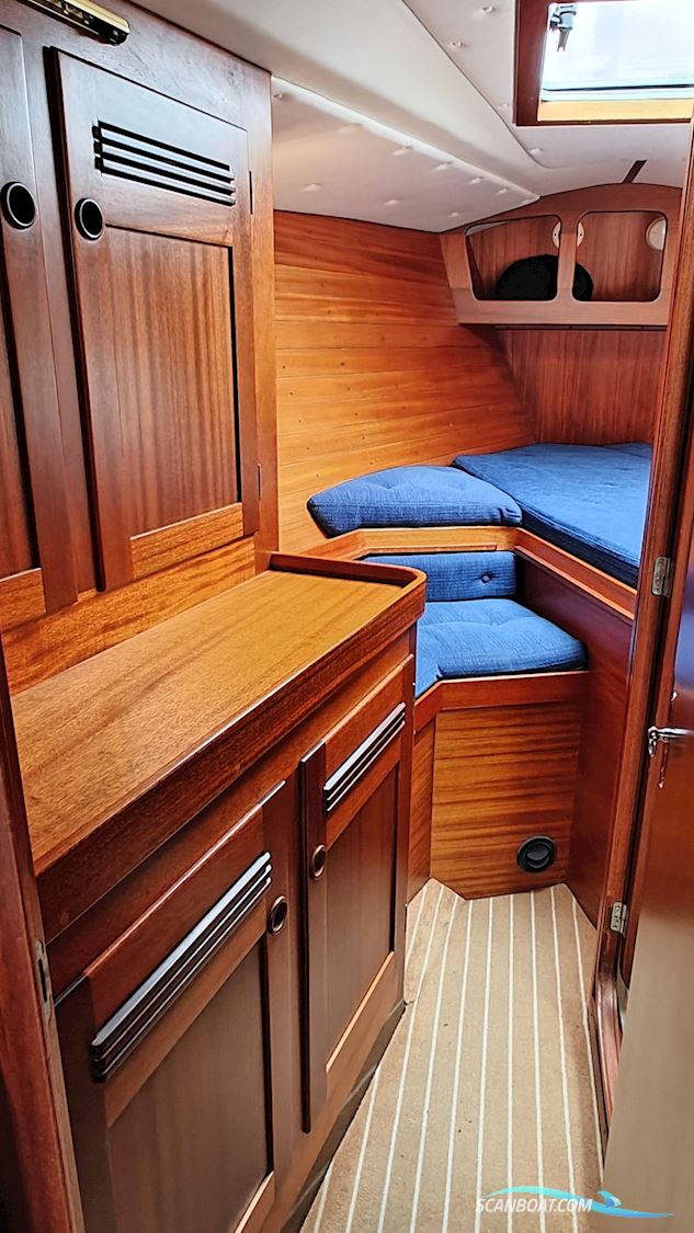 Sweden Yachts 38/3