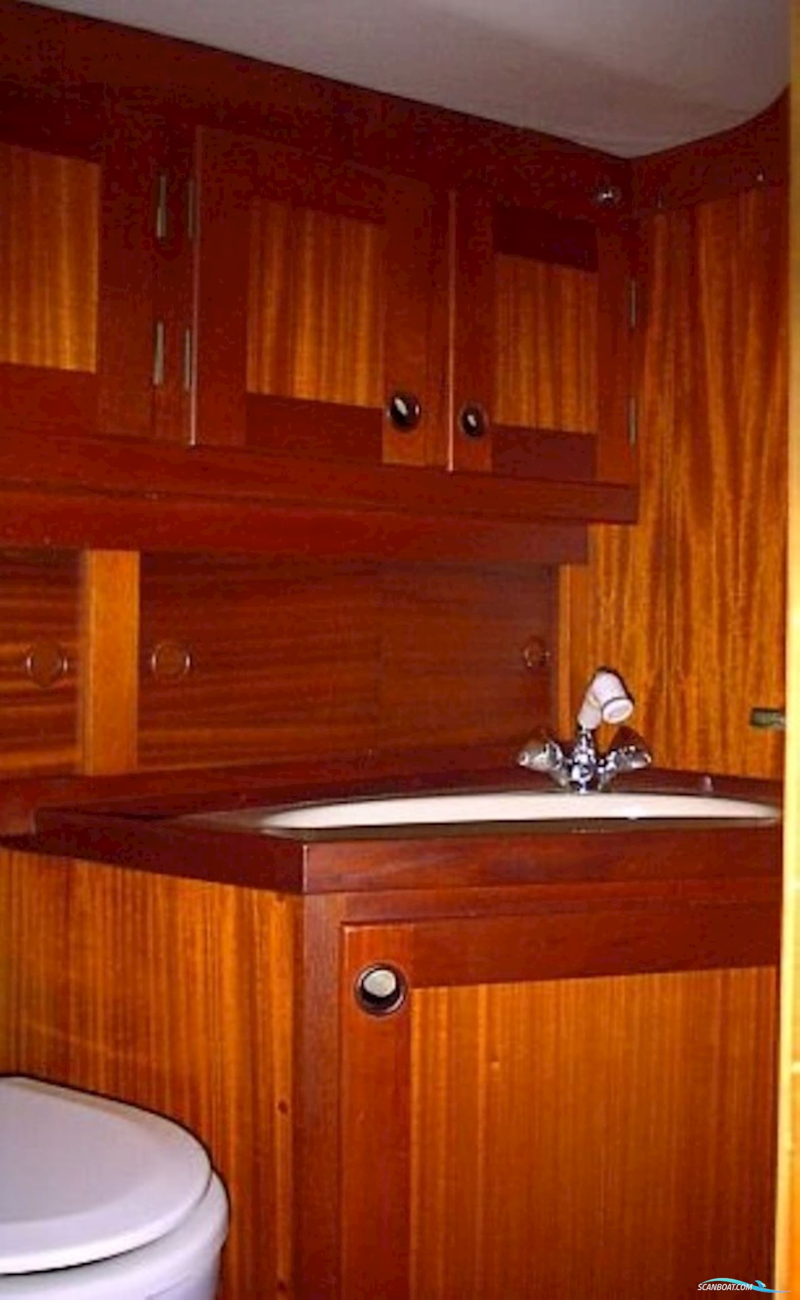 Sweden Yachts 41 Continental