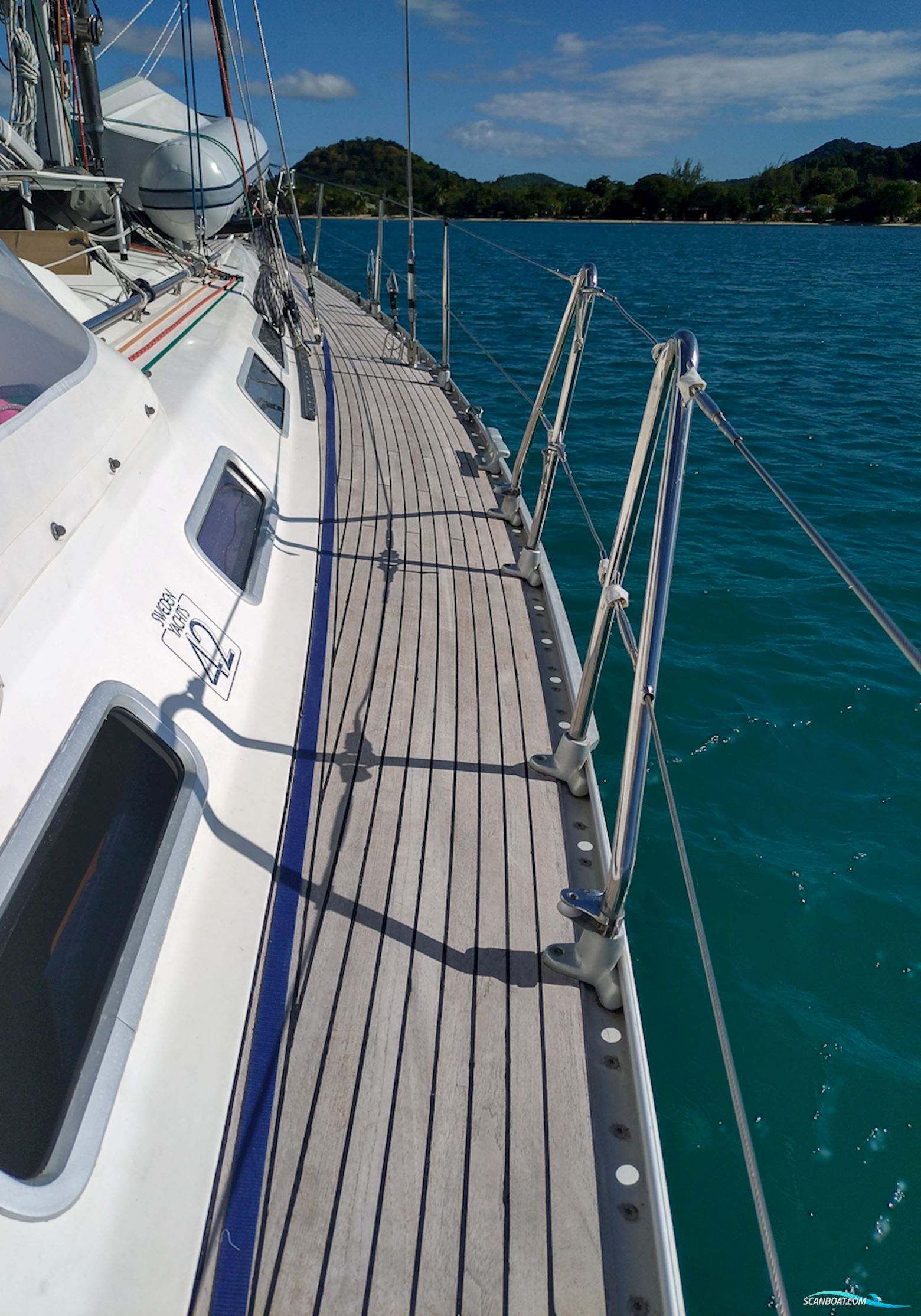Sweden Yachts 42