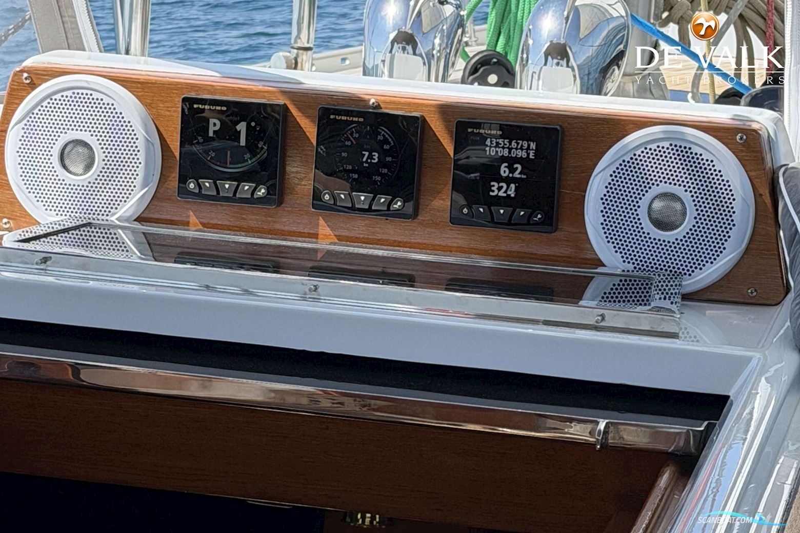 Tayana 55