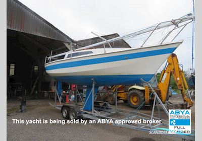 Thames Marine Robber 3 E Zeilboten 1987, met Mariner motor, United Kingdom