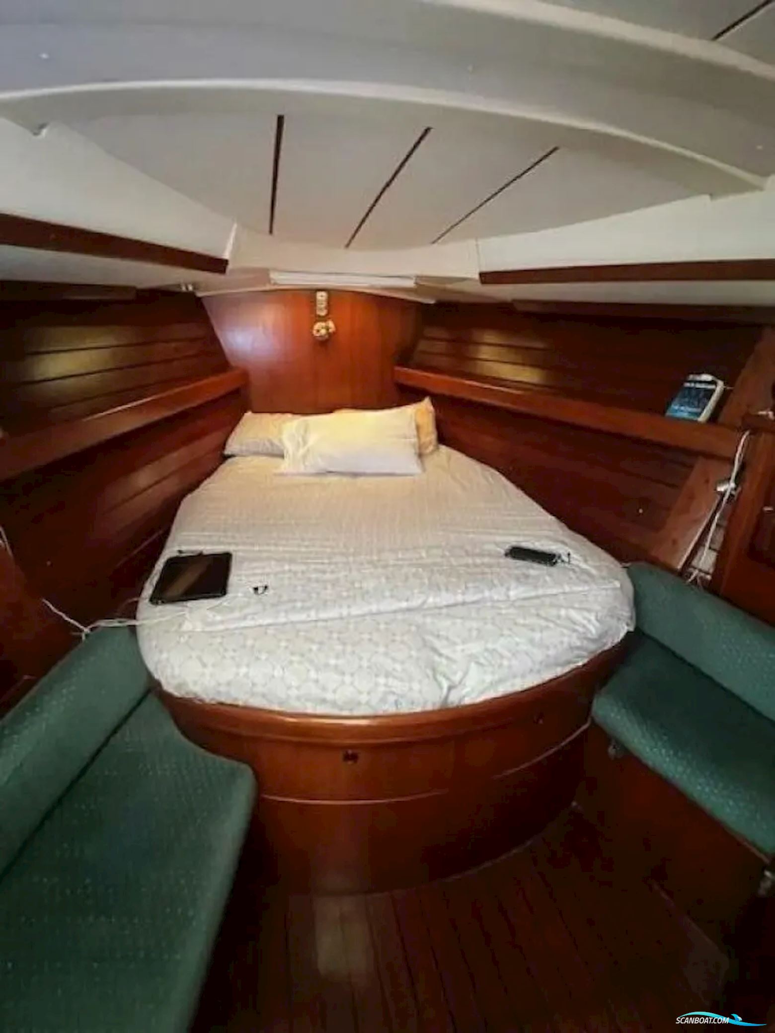 TRACKER Boats Pro Team 195