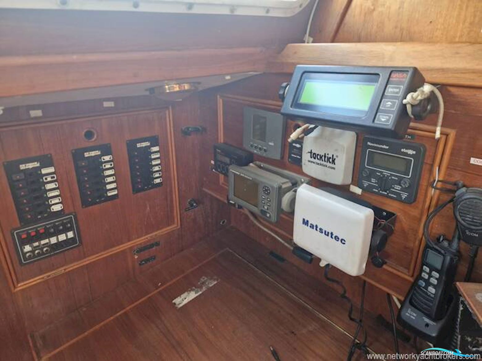 Trident Marine UK Warrior 40