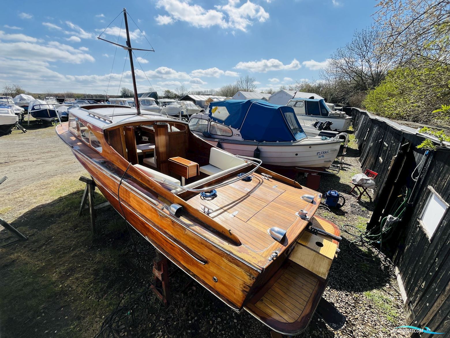 Triplette II (1965) – Klassisk Træmotorbåd / Classic Wooden Motor Yacht Zeilboten 1965, met Volvo Penta Aqd 21 motor, Denemarken