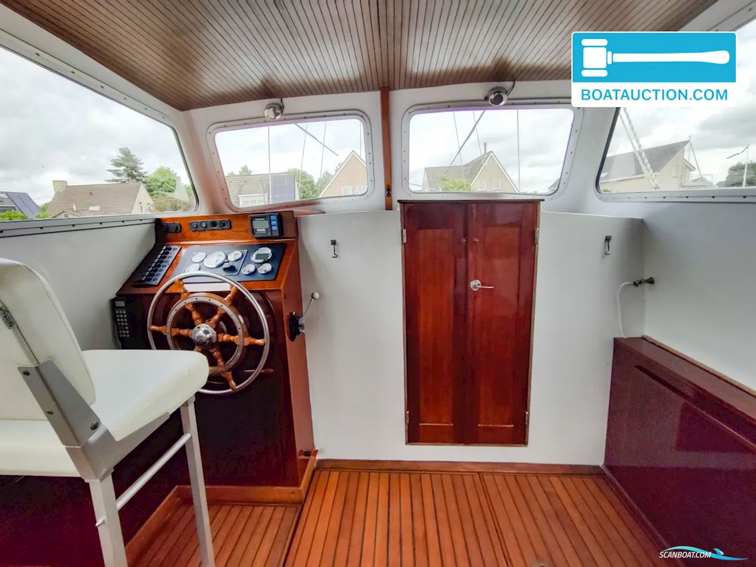 Unter Elbe Motorsailer