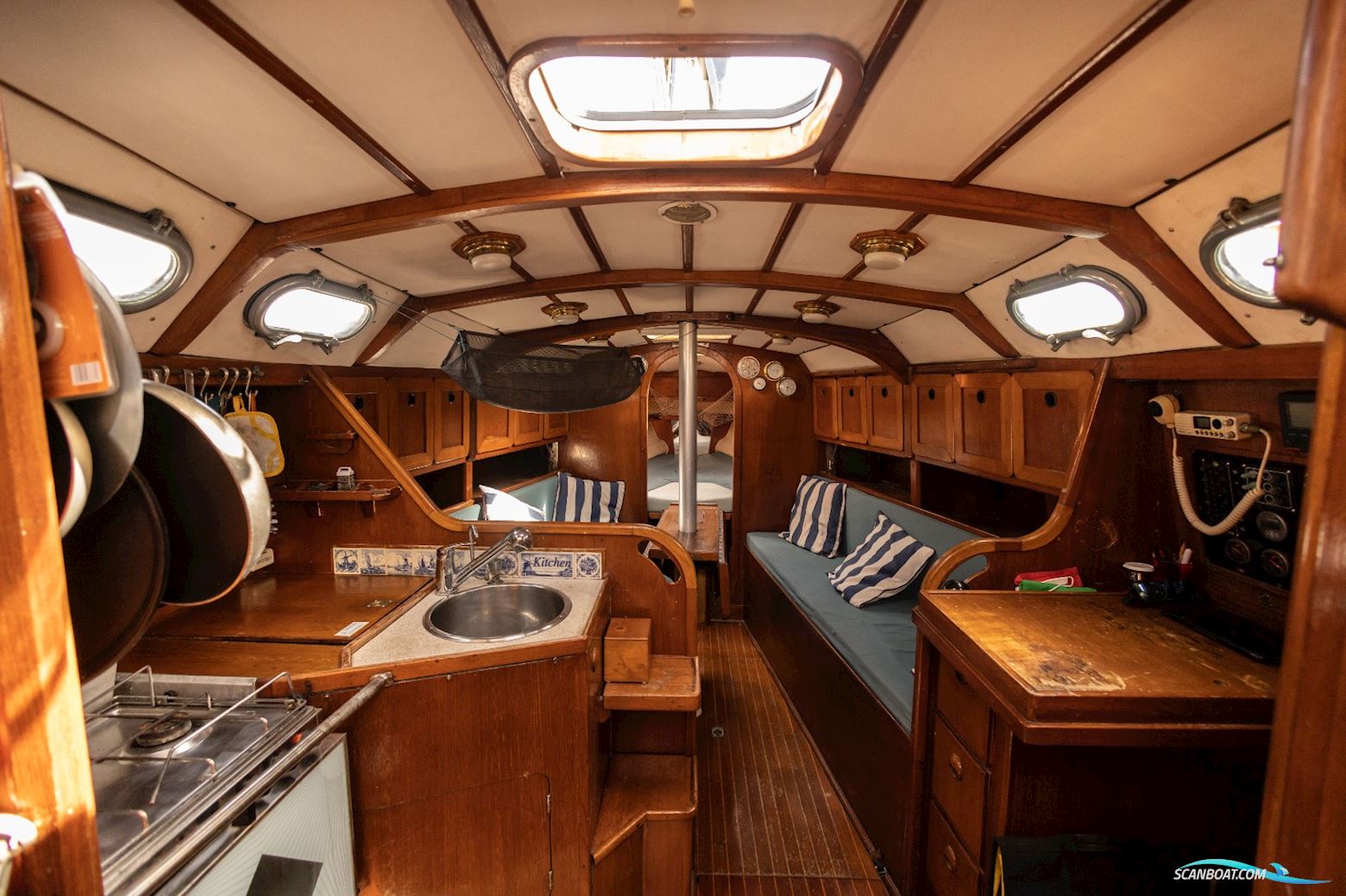 Van De Stadt Model Maya 33