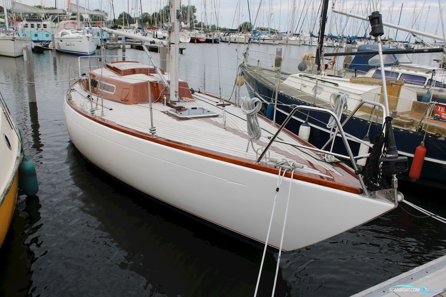 Van de Stadt Pionier 10 Zeilboten 1972, met Bukh 2 cyl motor, The Netherlands