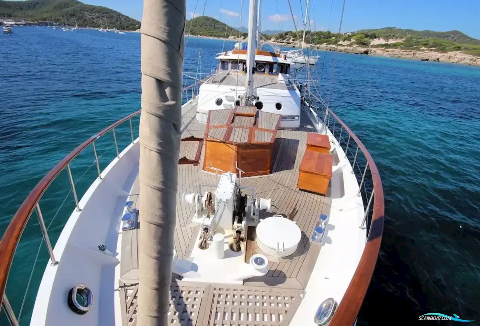 VAN DEN AKKER Motorsailer