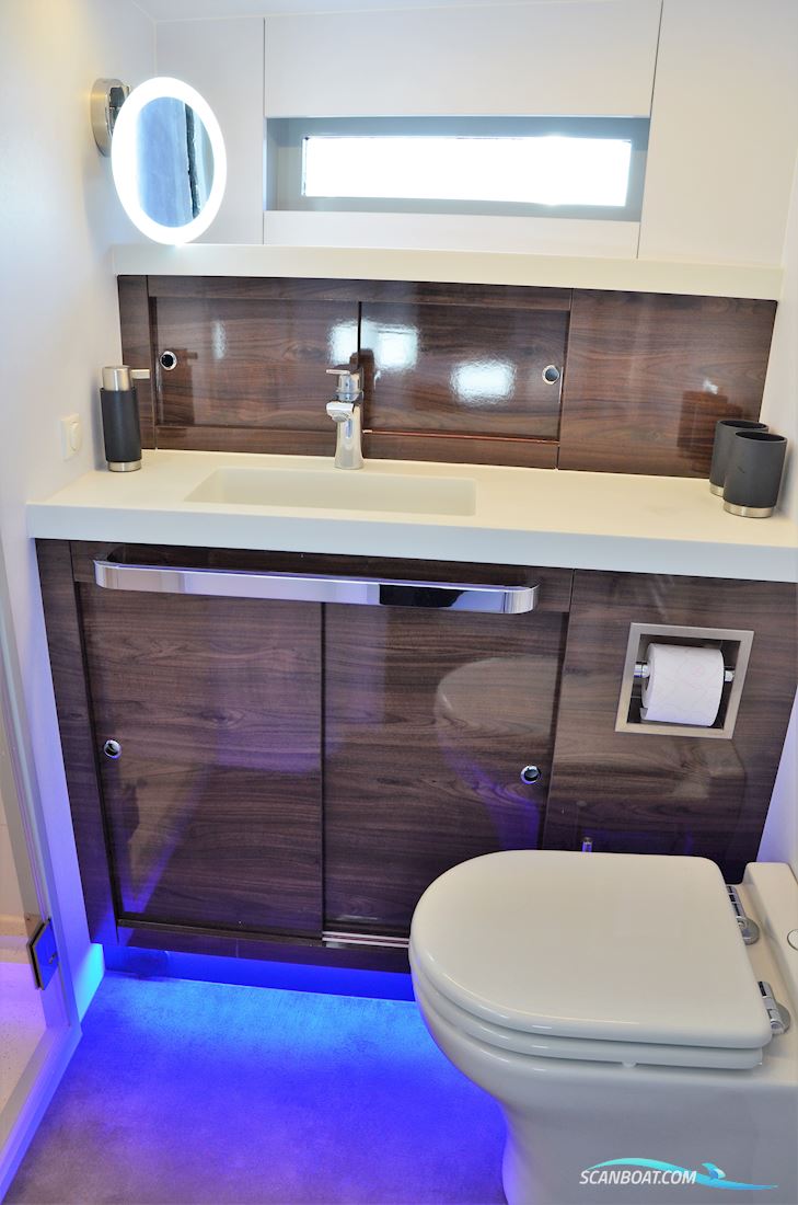 Viator Explorer 42 DS