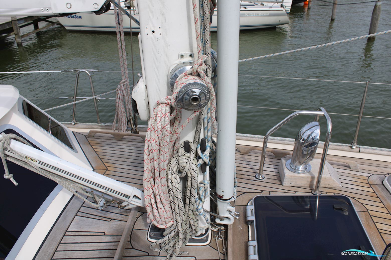 Victoire 1270 Decksaloon