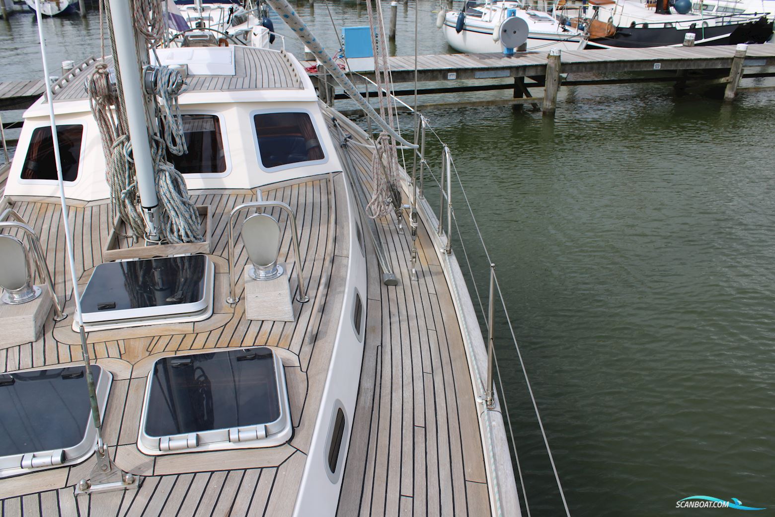 Victoire 1270 Decksaloon