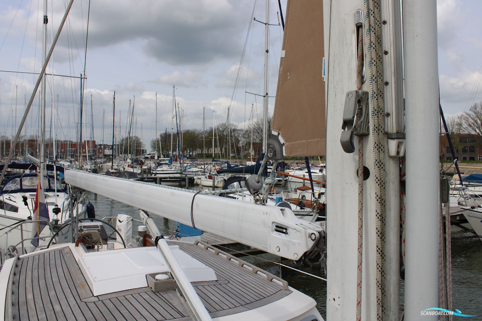 Victoire 1270 Decksaloon