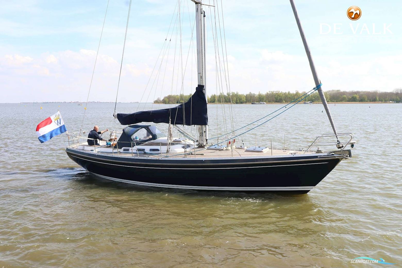 Victoire 1270 Zeilboten 2002, met Volvo Penta motor, The Netherlands