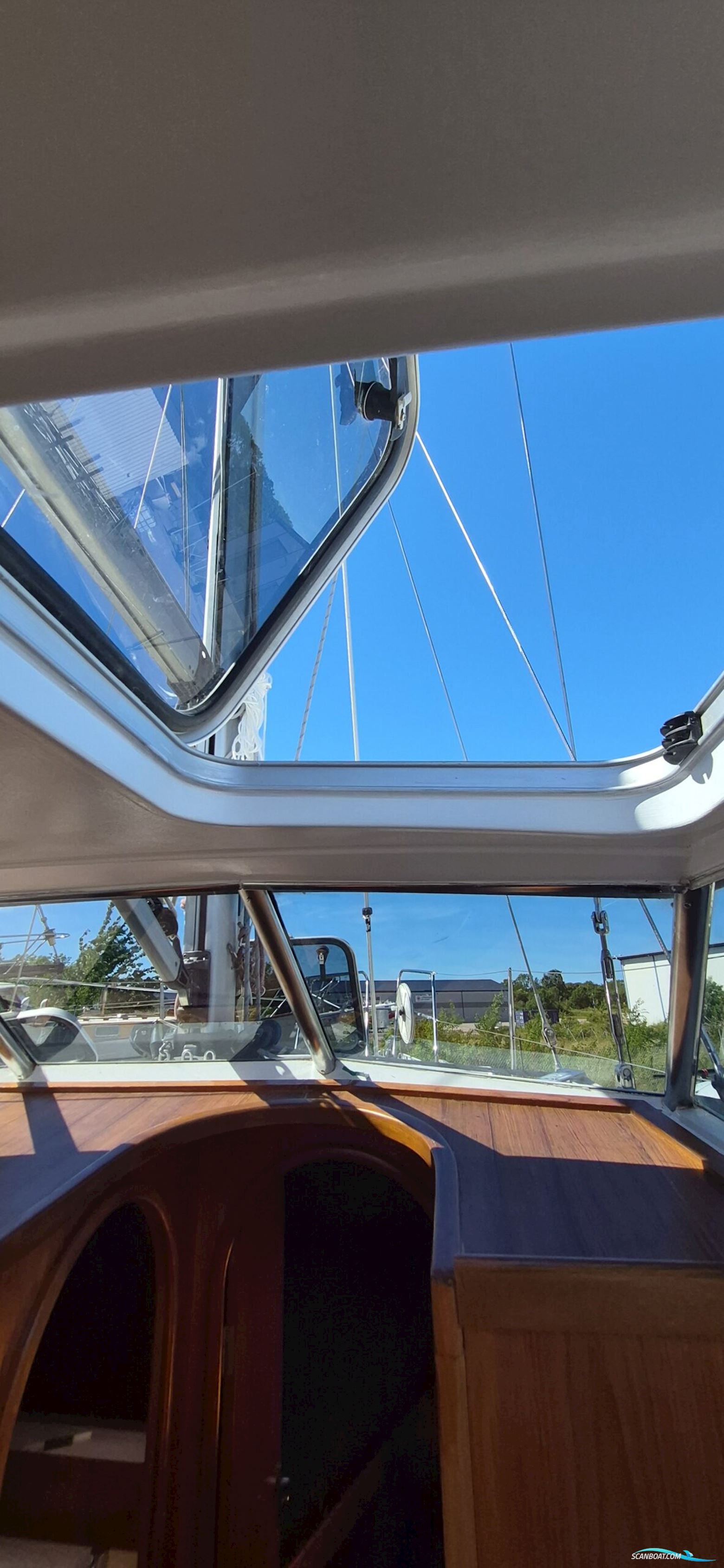 Vitesse 35 Vision Dæksalon. Gennemgribende Opdateret.