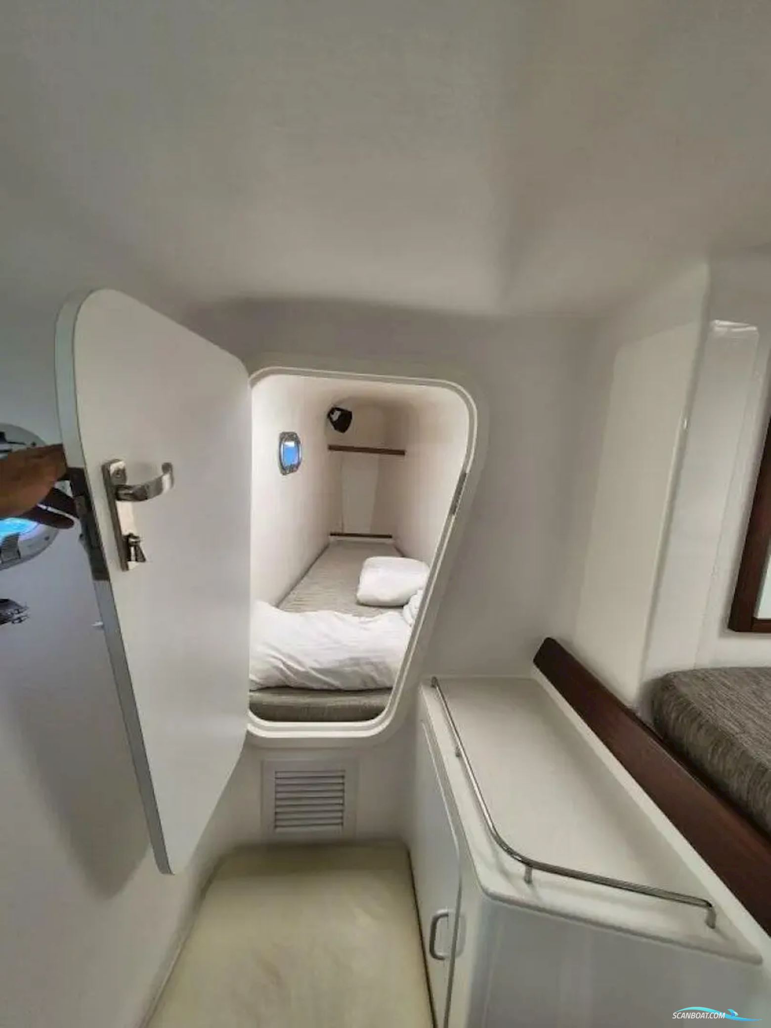 Voyage Yachts 480e