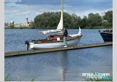 Waarschip 725 Zeilboten 1974, met Mercury Marine motor, The Netherlands