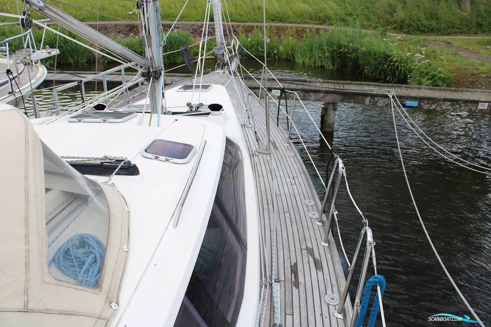 Wauquiez 40 Pilot Saloon