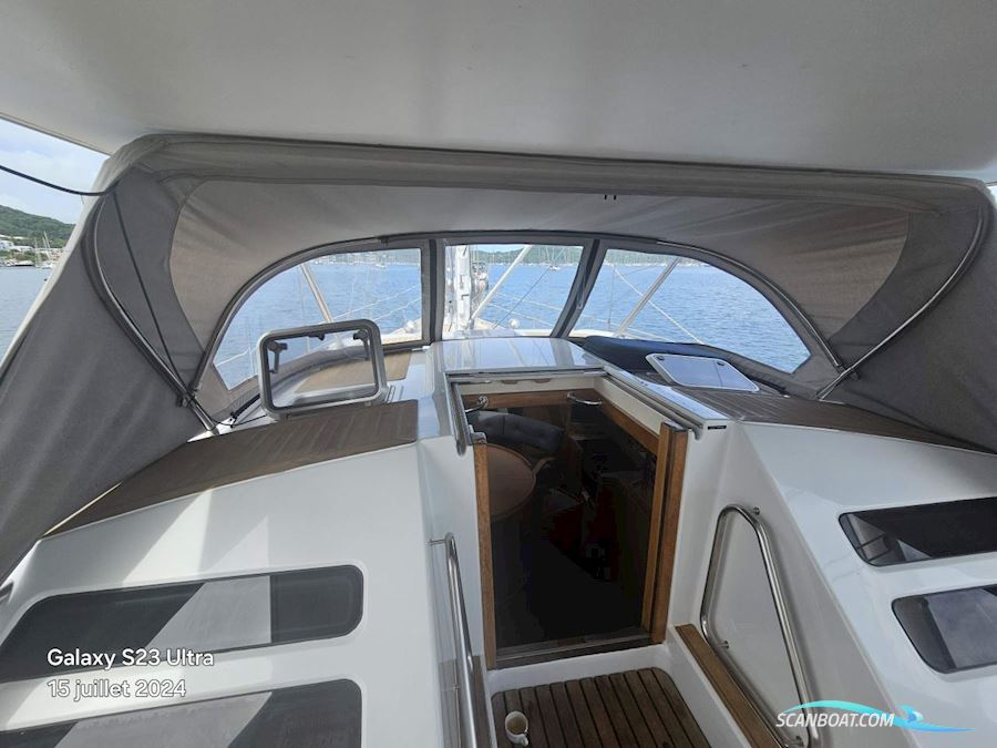 Wauquiez 60 Pilot Saloon