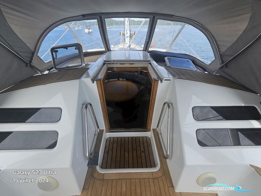 Wauquiez 60 Pilot Saloon