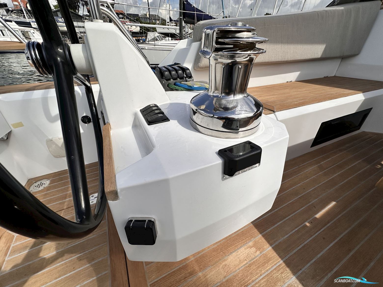 Wauquiez Pilot Saloon 48