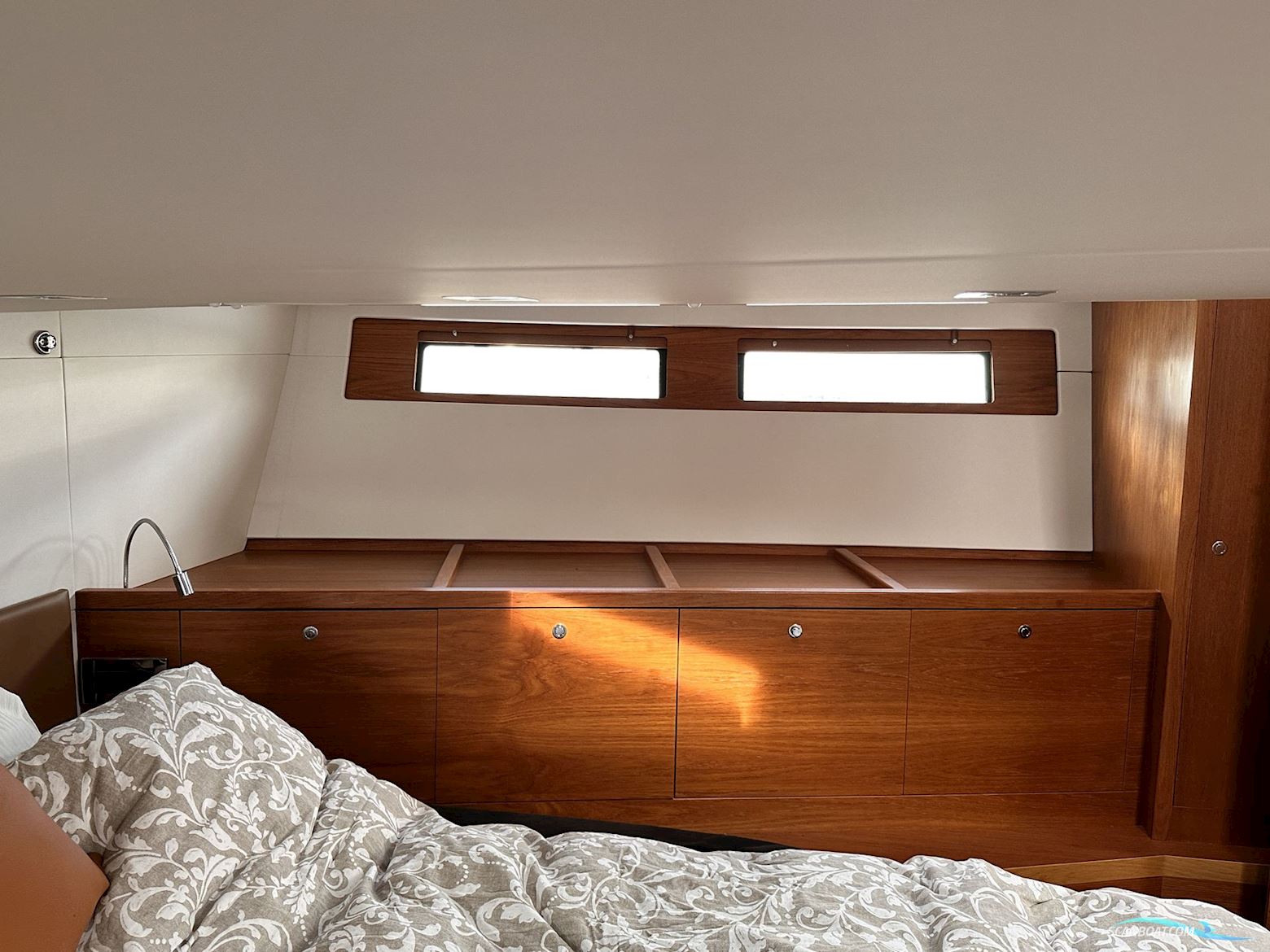 Wauquiez Pilot Saloon 48