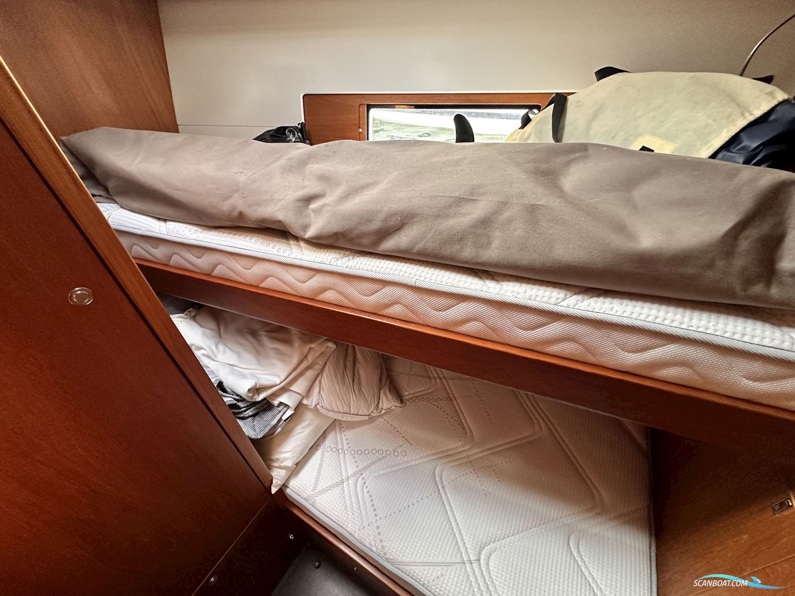 Wauquiez Pilot Saloon 48