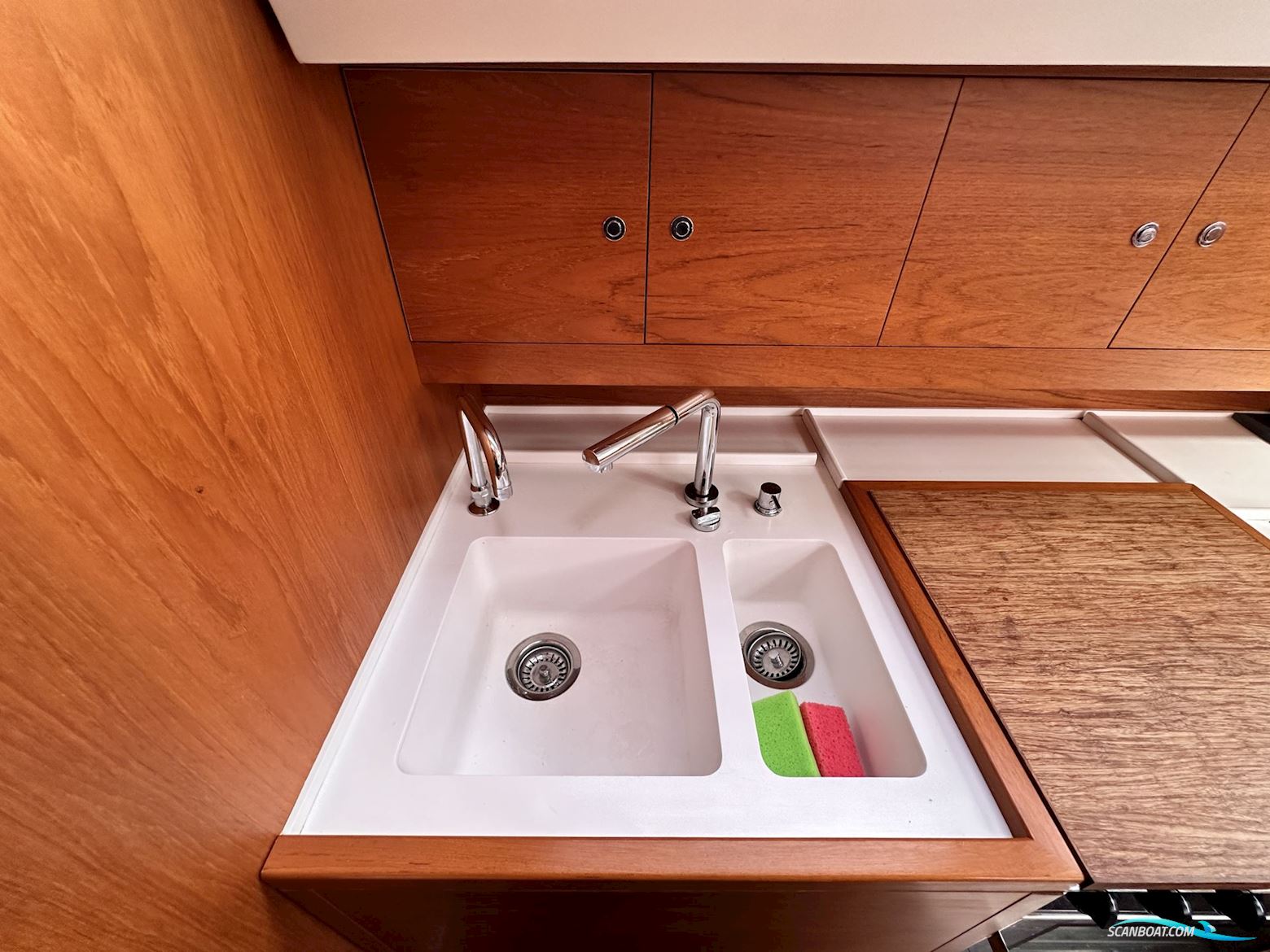 Wauquiez Pilot Saloon 48