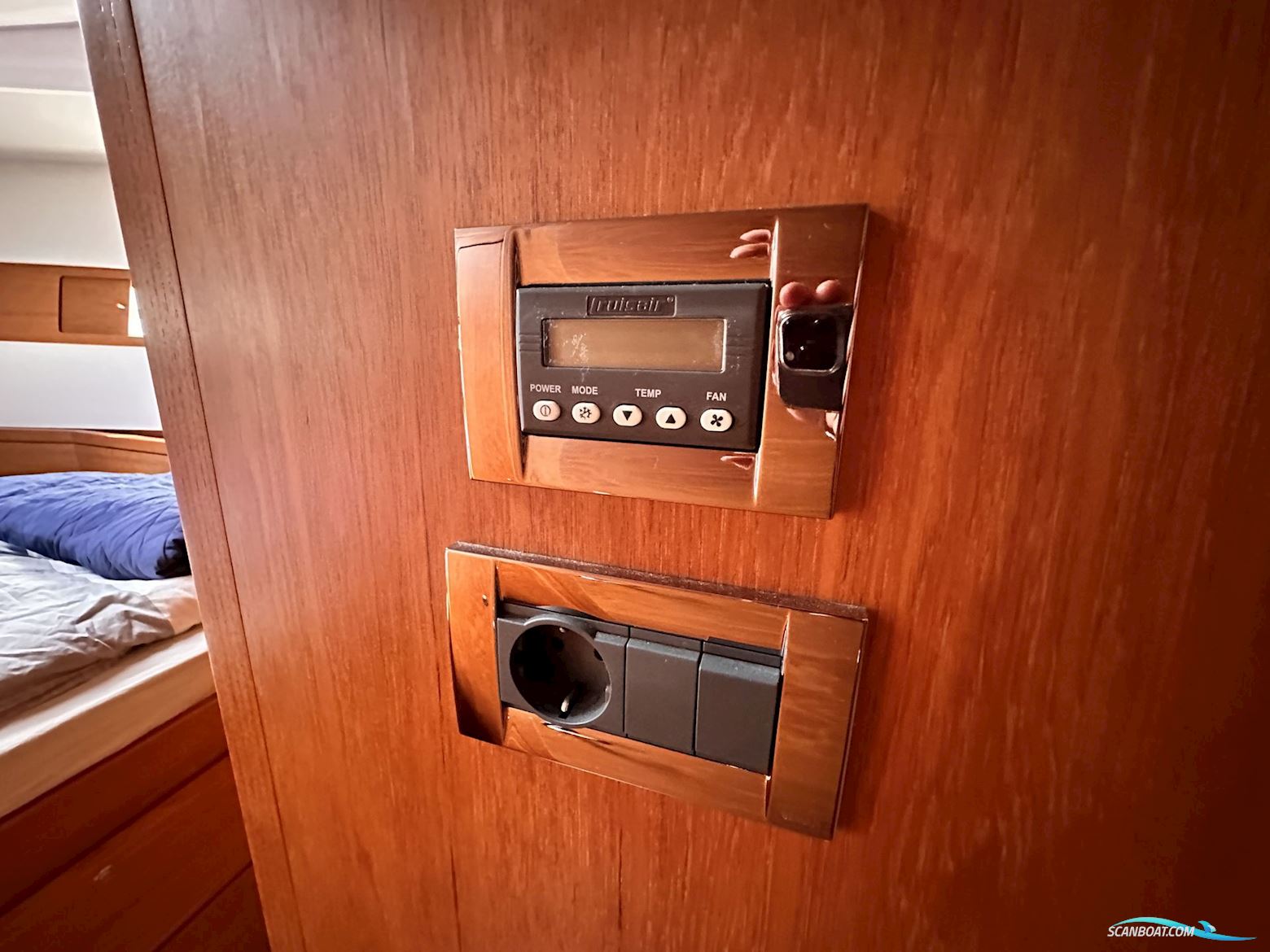 Wauquiez Pilot Saloon 48